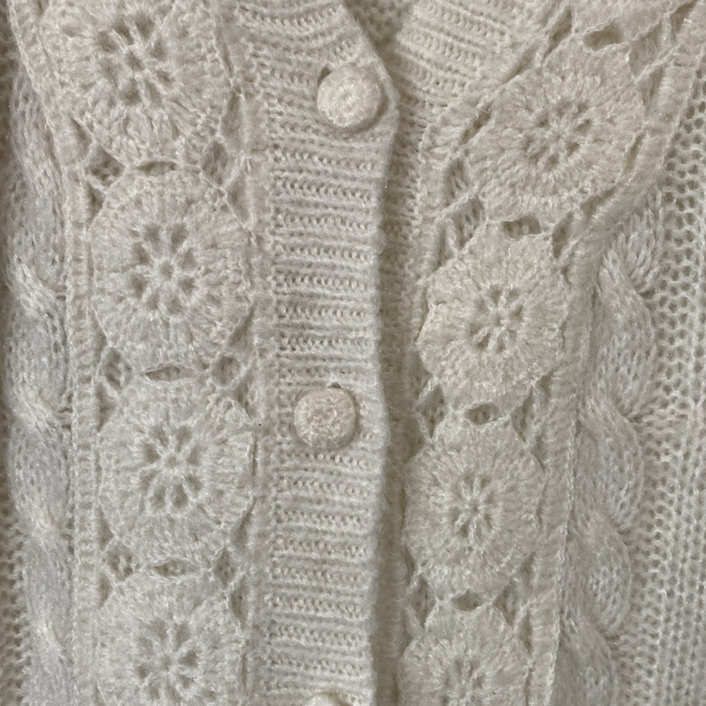 Vintage Here’s a Hug Cream Cable Knit Cardigan button front size Large - Picture 3 of 13